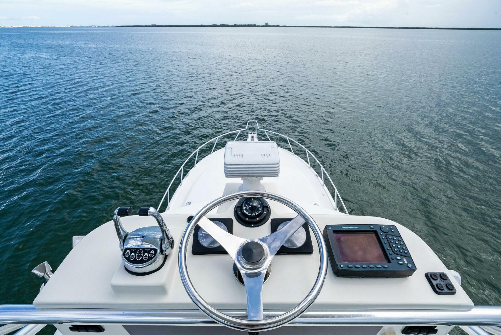 2004 Cabo 40 Hardtop Express - Image 19