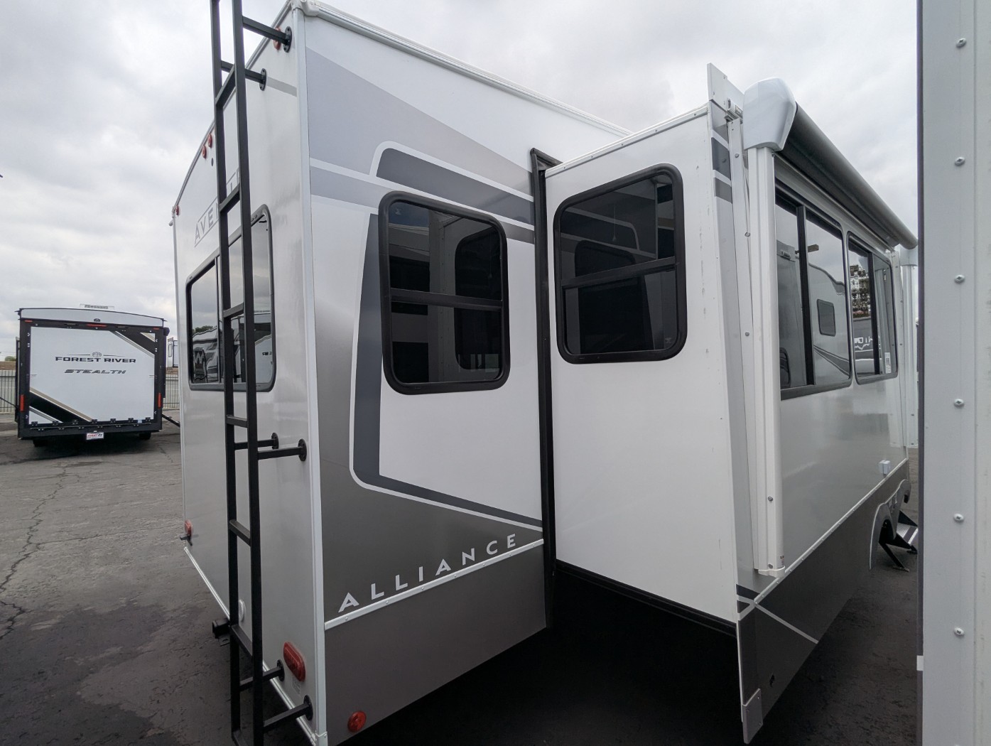 2026 Alliance RV Avenue 29RL - Image 5