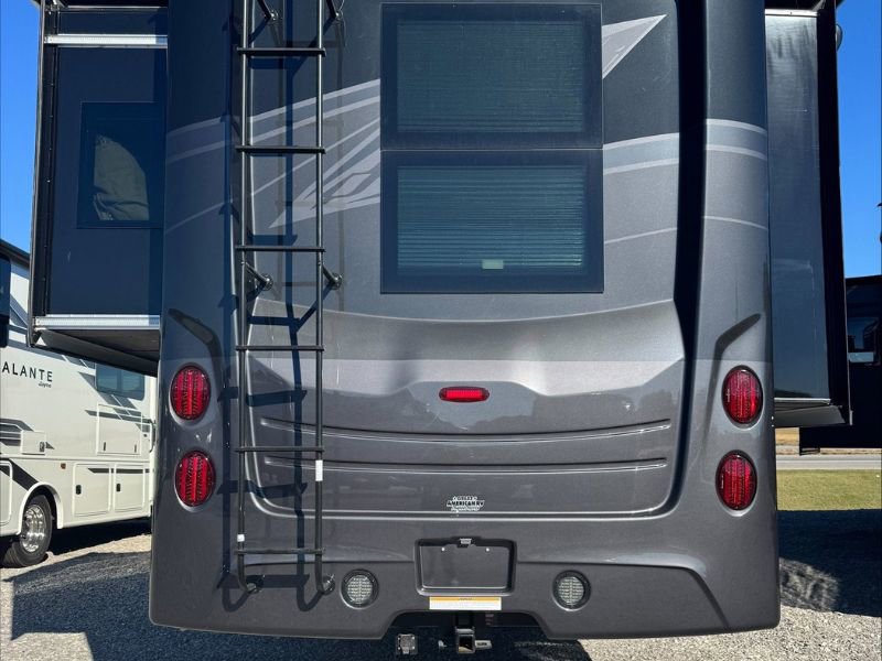 2026 JAYCO SENECA 37M - Image 4