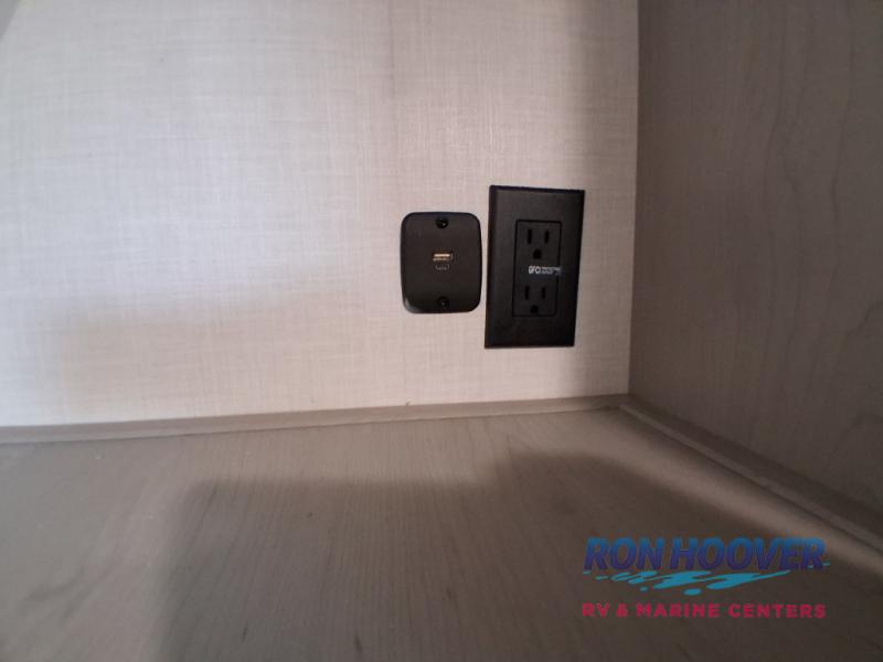 2025 COACHMEN 282DORM - Image 60