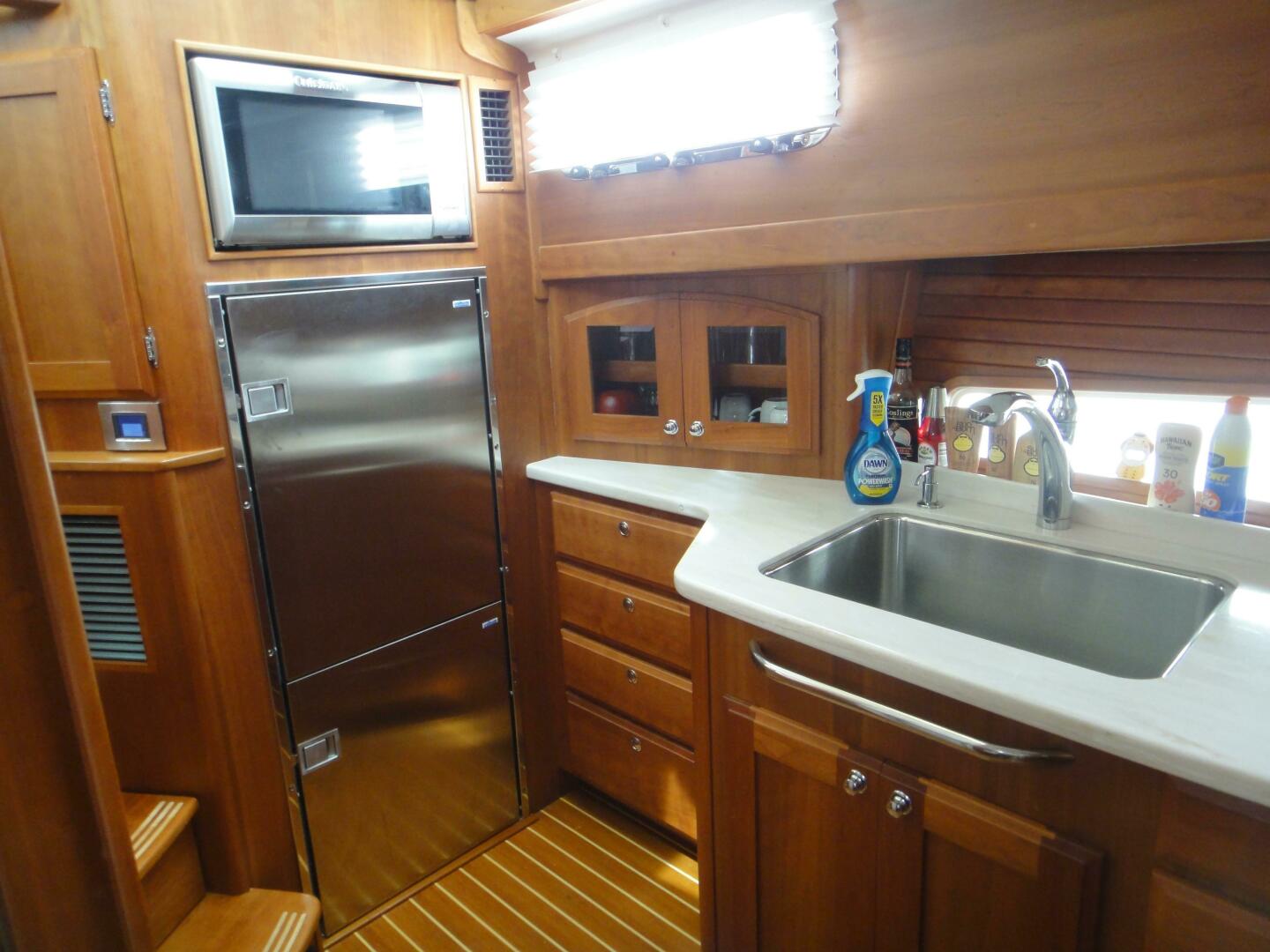 2018 Sabre 48 Salon Express - Image 16