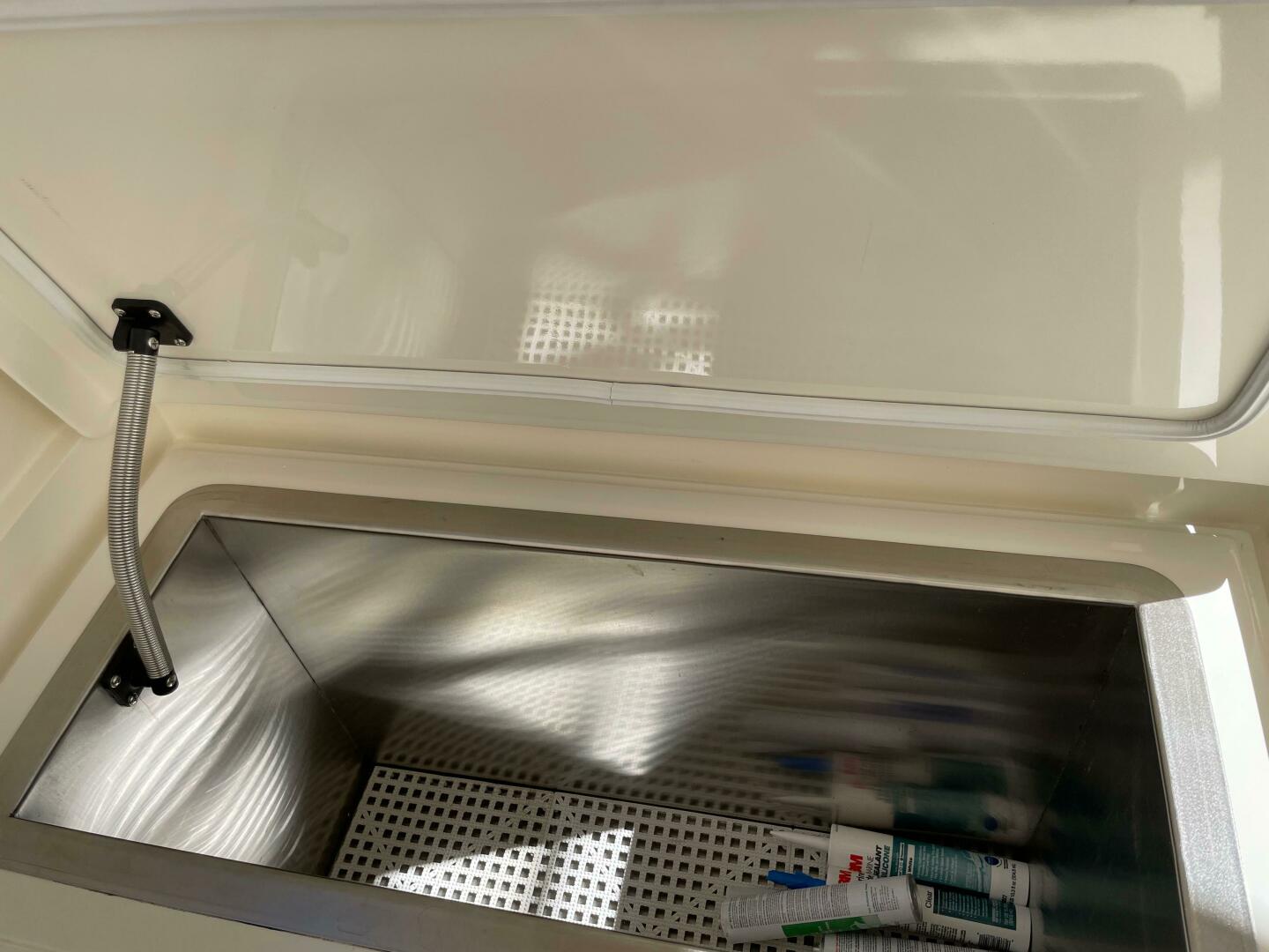 2007 VIKING 52 Convertible Base - Image 53
