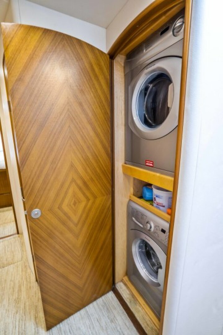 2011 Viking 70 Enclosed Bridge - Image 32
