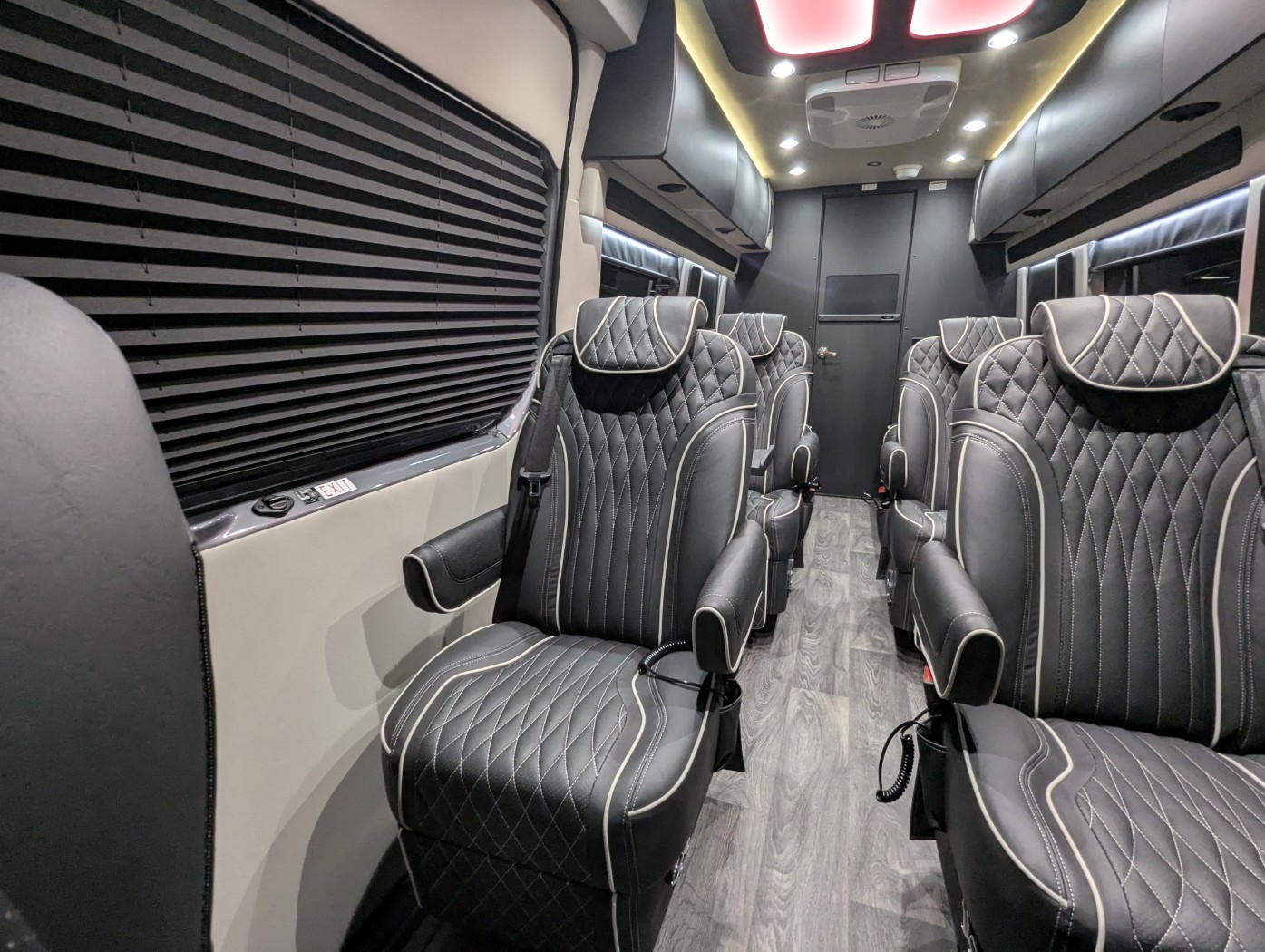 2027 Midwest Automotive Designs Luxe Cruiser - Image 27