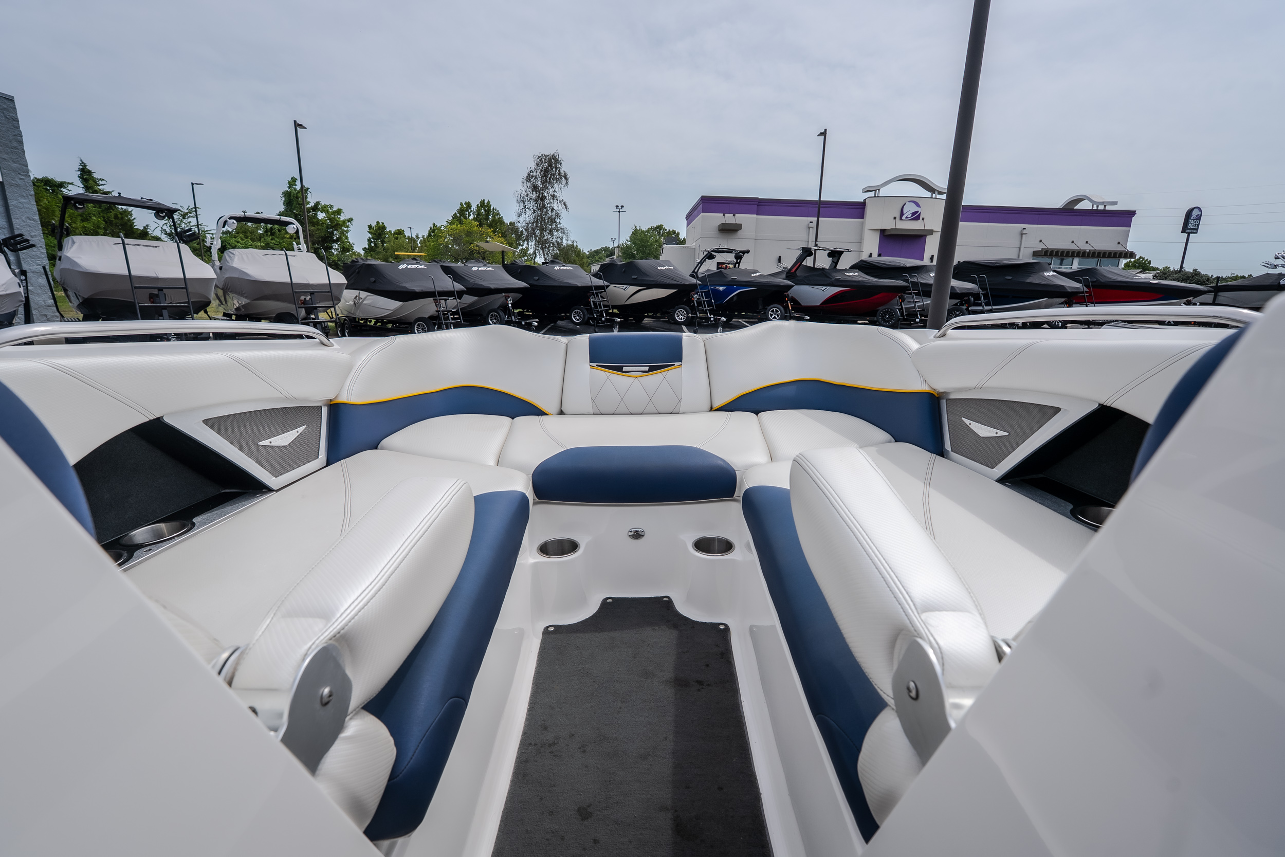 2012 MasterCraft X55 - Image 31