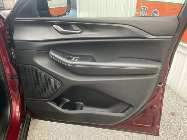 2023 Jeep Grand Cherokee L Utility 4D Altitude 4WD - Image 34