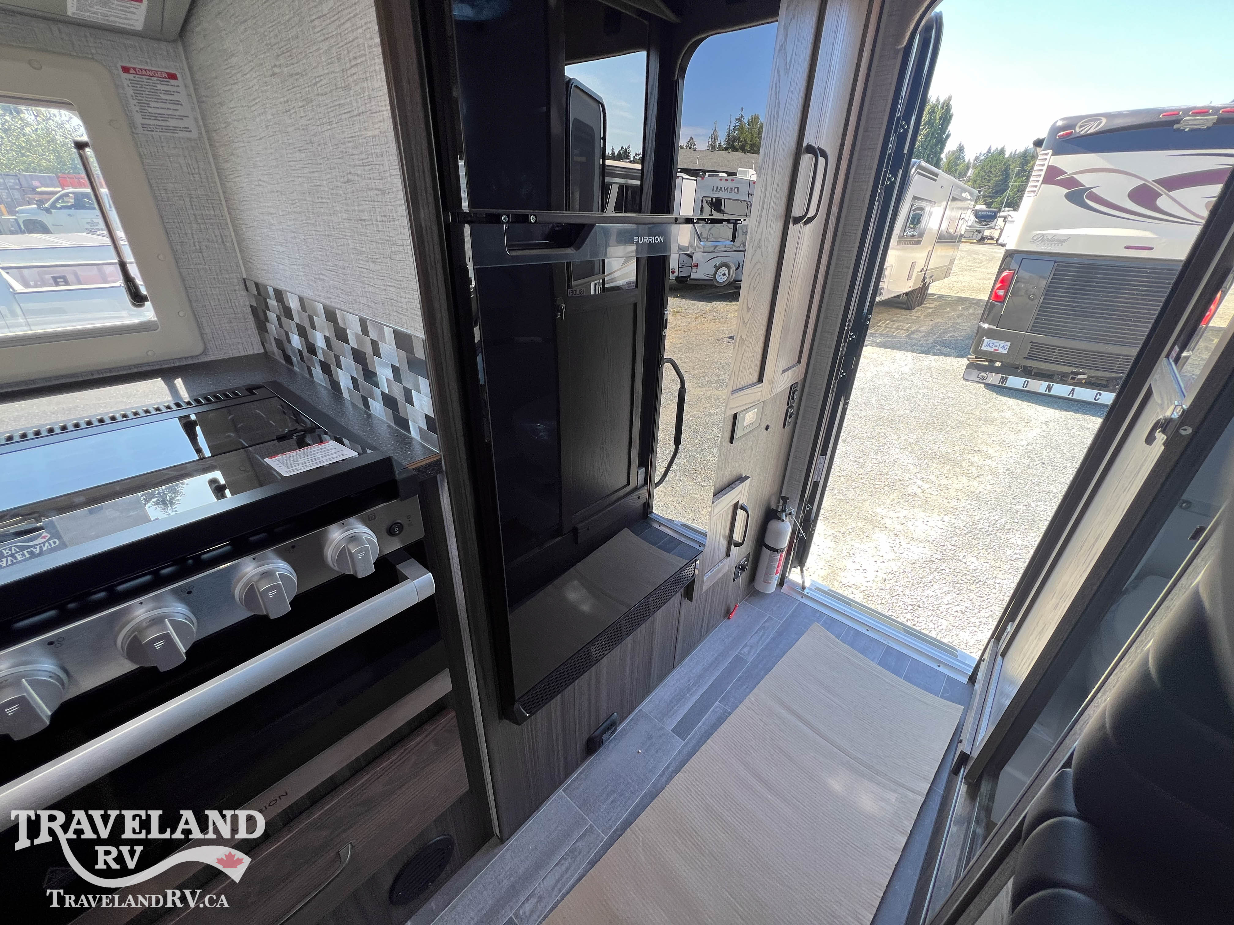 2027 NORTHERN LITE SPORTSMAN PLUS 8-11 WET BATH - Image 17