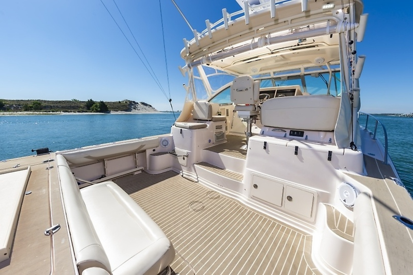 2014 Grady-White Express 370 - Image 34