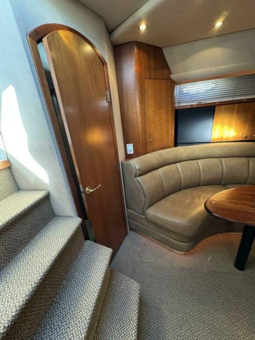 2001 Cruisers 4270 - Image 53