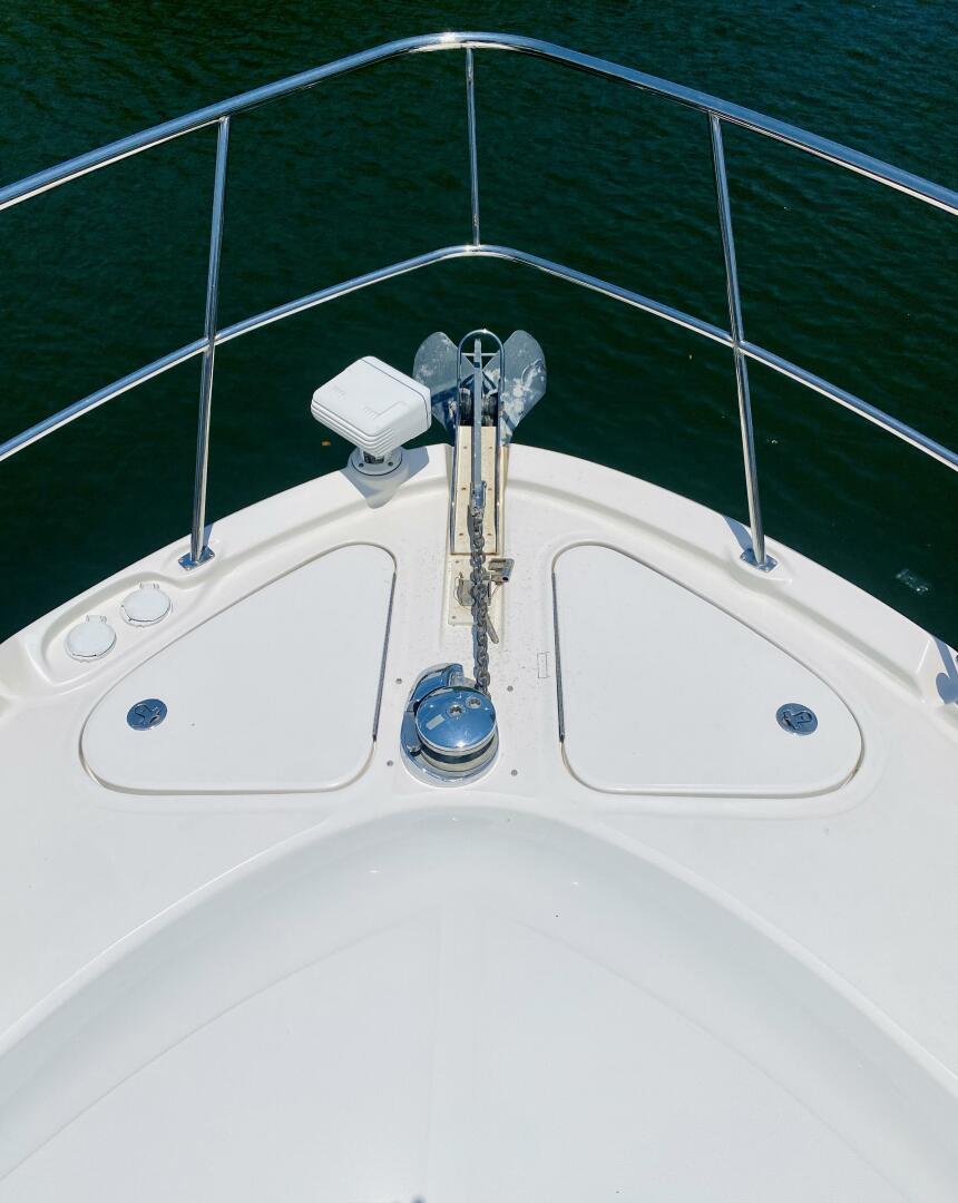2006 Sea Ray 58 Sedan Bridge - Image 12