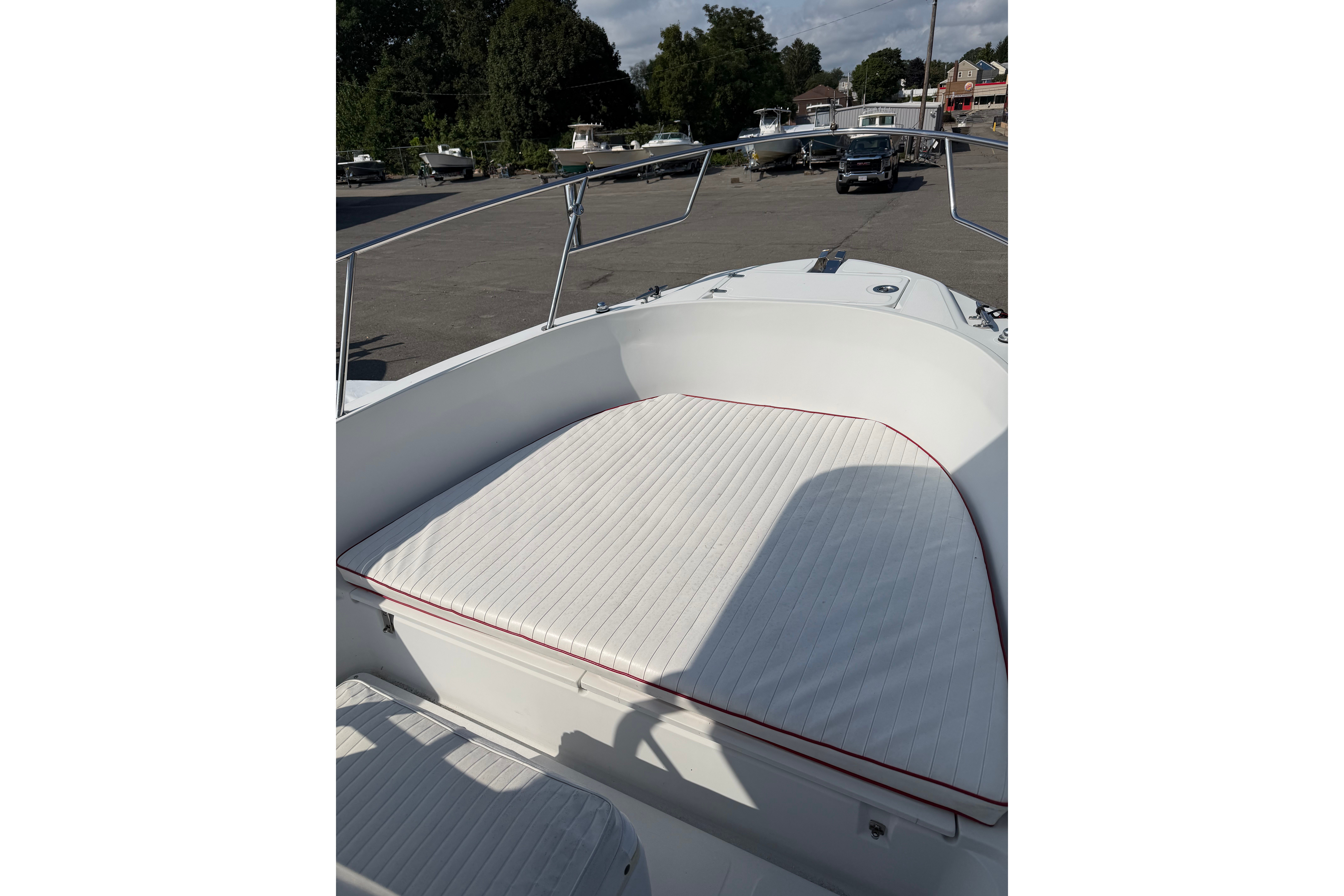 1995 Boston Whaler Boston Whaler 240 Outrage Base - Image 13