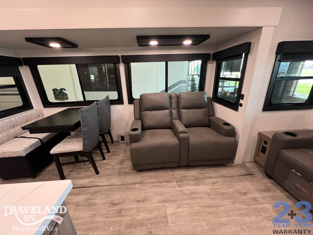 2027 Jayco Eagle 31RLT - Image 9