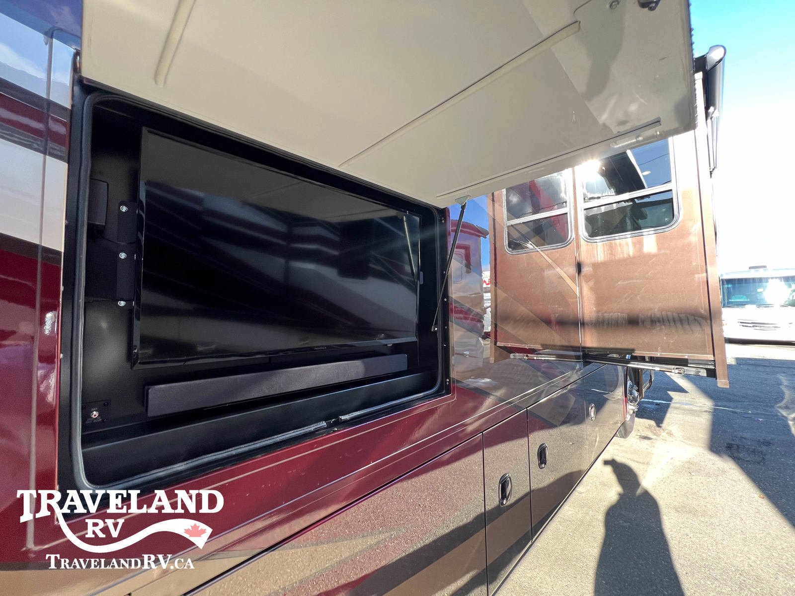 2019 Entegra Coach Insignia 37MB - Image 4