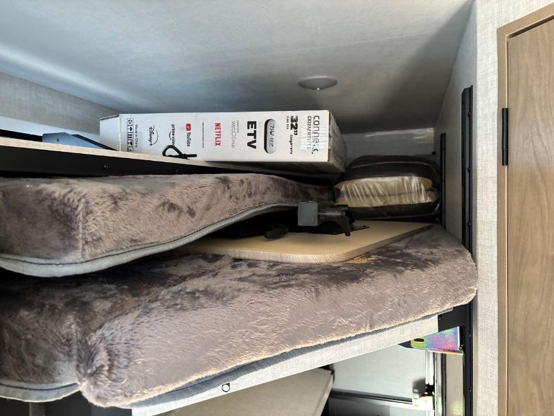2026 Ember RV Overland Series 221MSL - Image 17