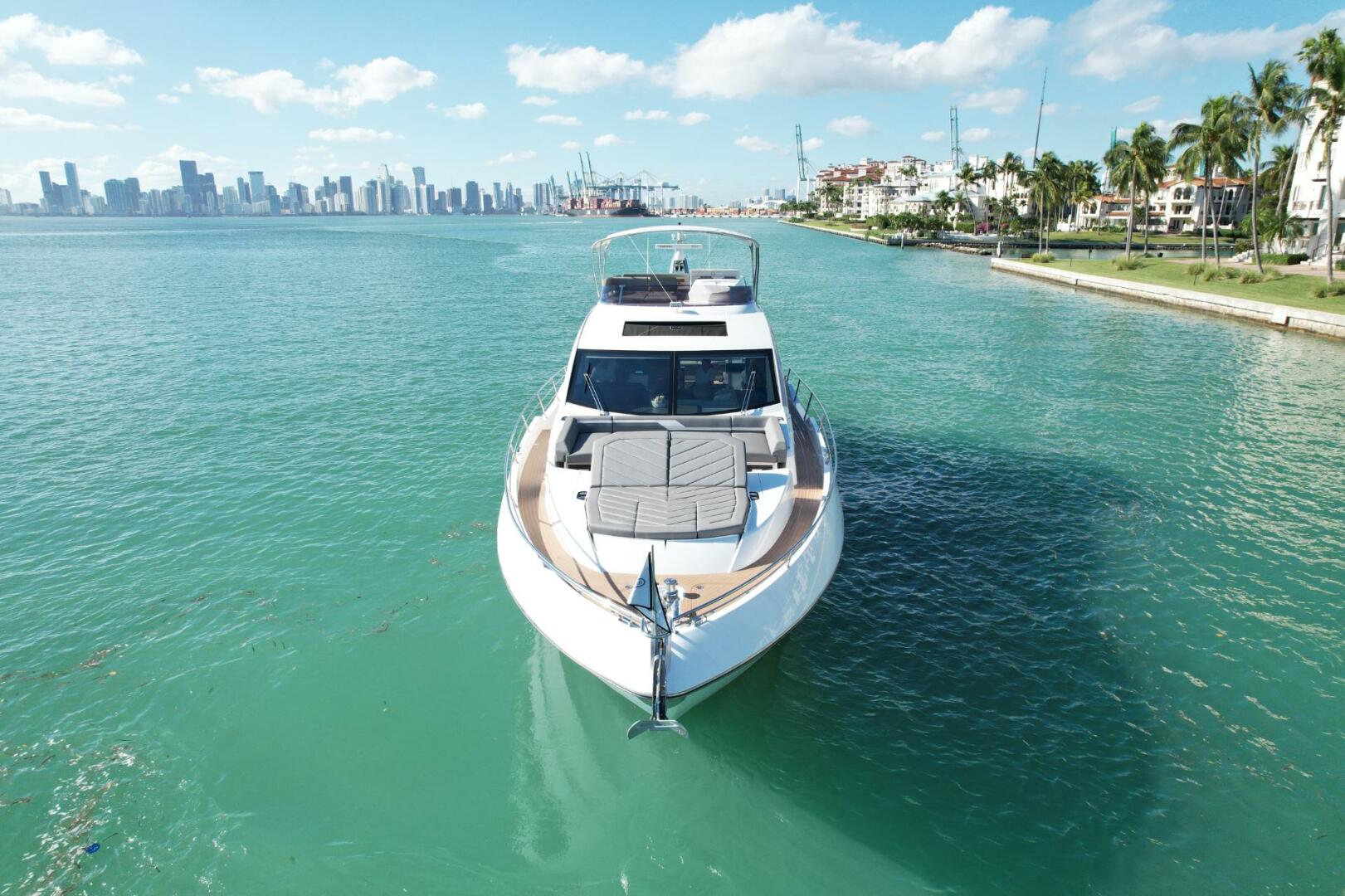2023 Sunseeker Sport Yacht - Image 5