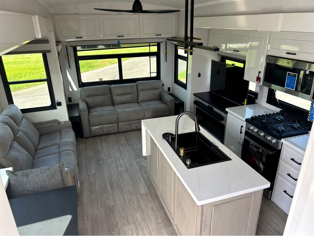 2027 JAYCO PINNACLE 32RLTS - Image 19