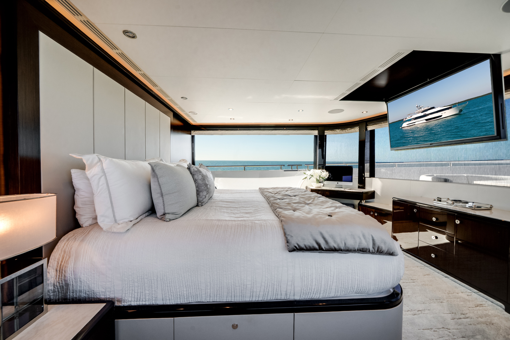 2022 Ocean Alexander 37L - Image 43