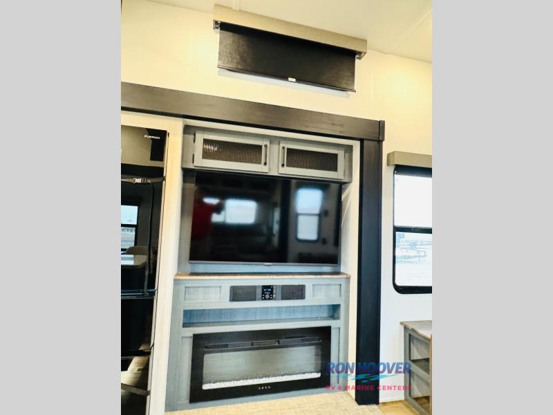 2026 PALOMINO 402LFT - Image 6