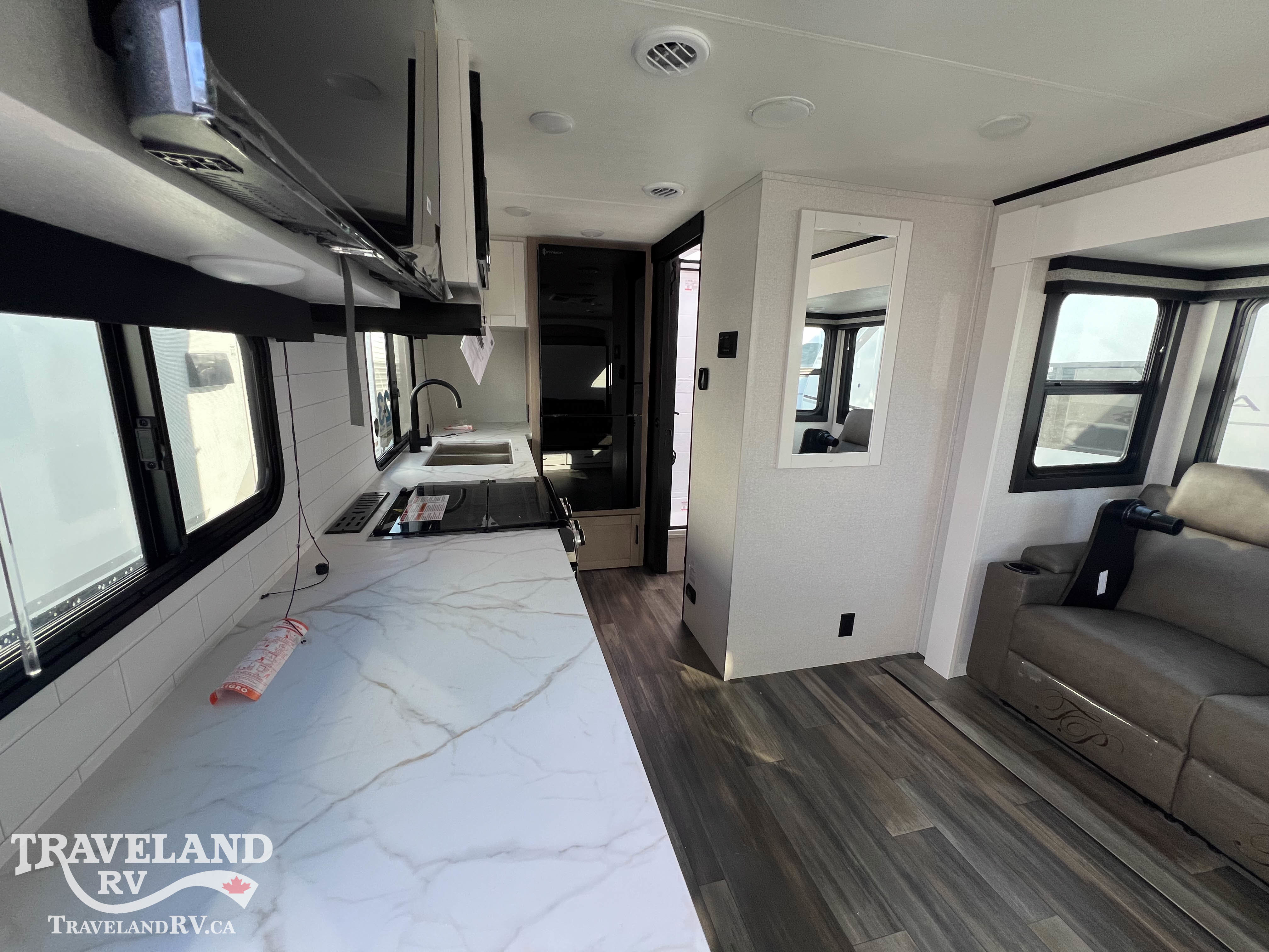 2026 Highland Ridge Range Lite 200MLM - Image 6