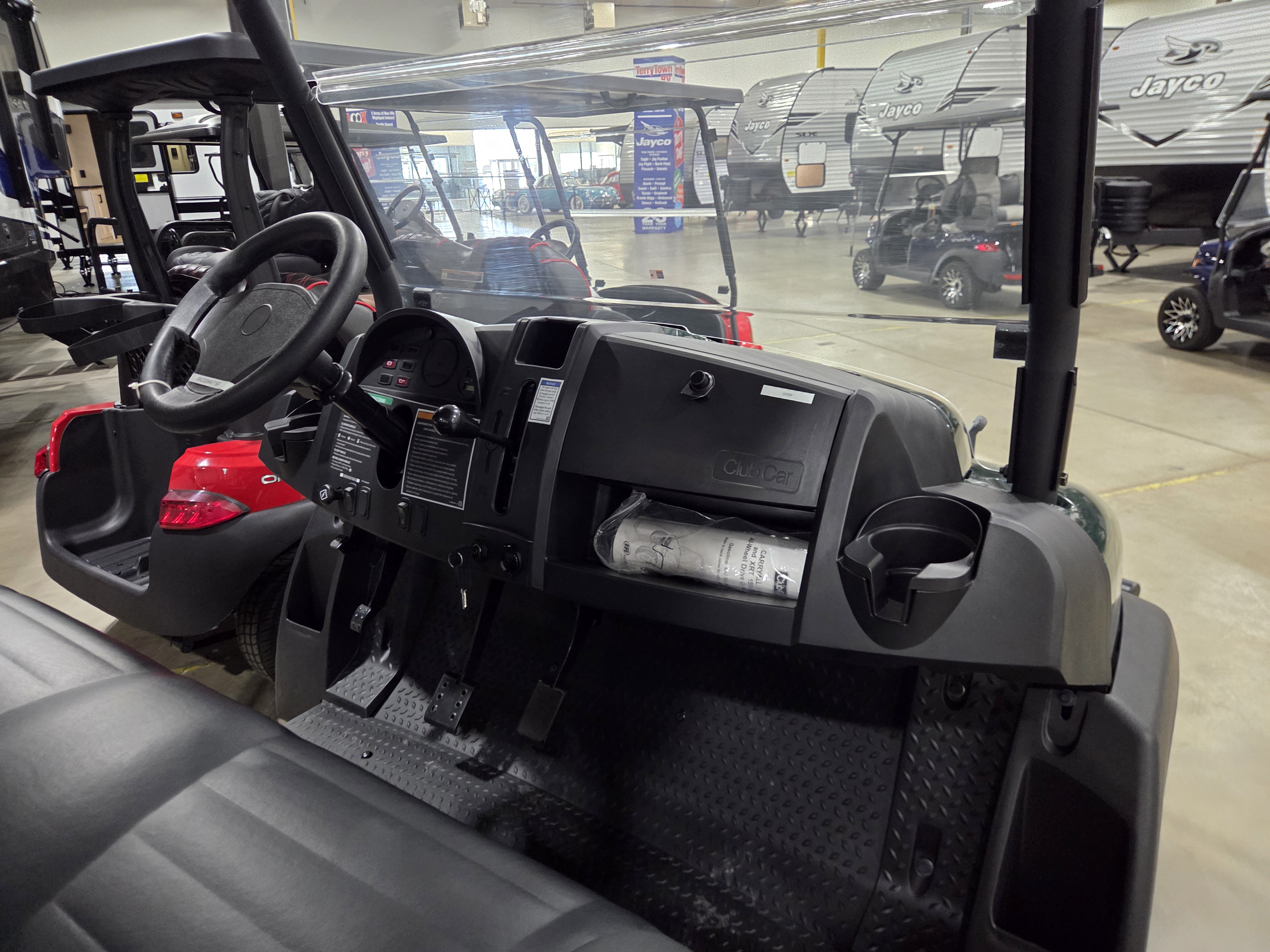 2023 Club Car XRT 1550 GAS - Image 6