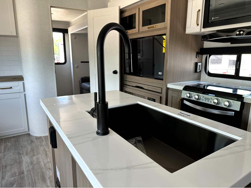 2027 JAYCO EAGLE 312BHOK - Image 11