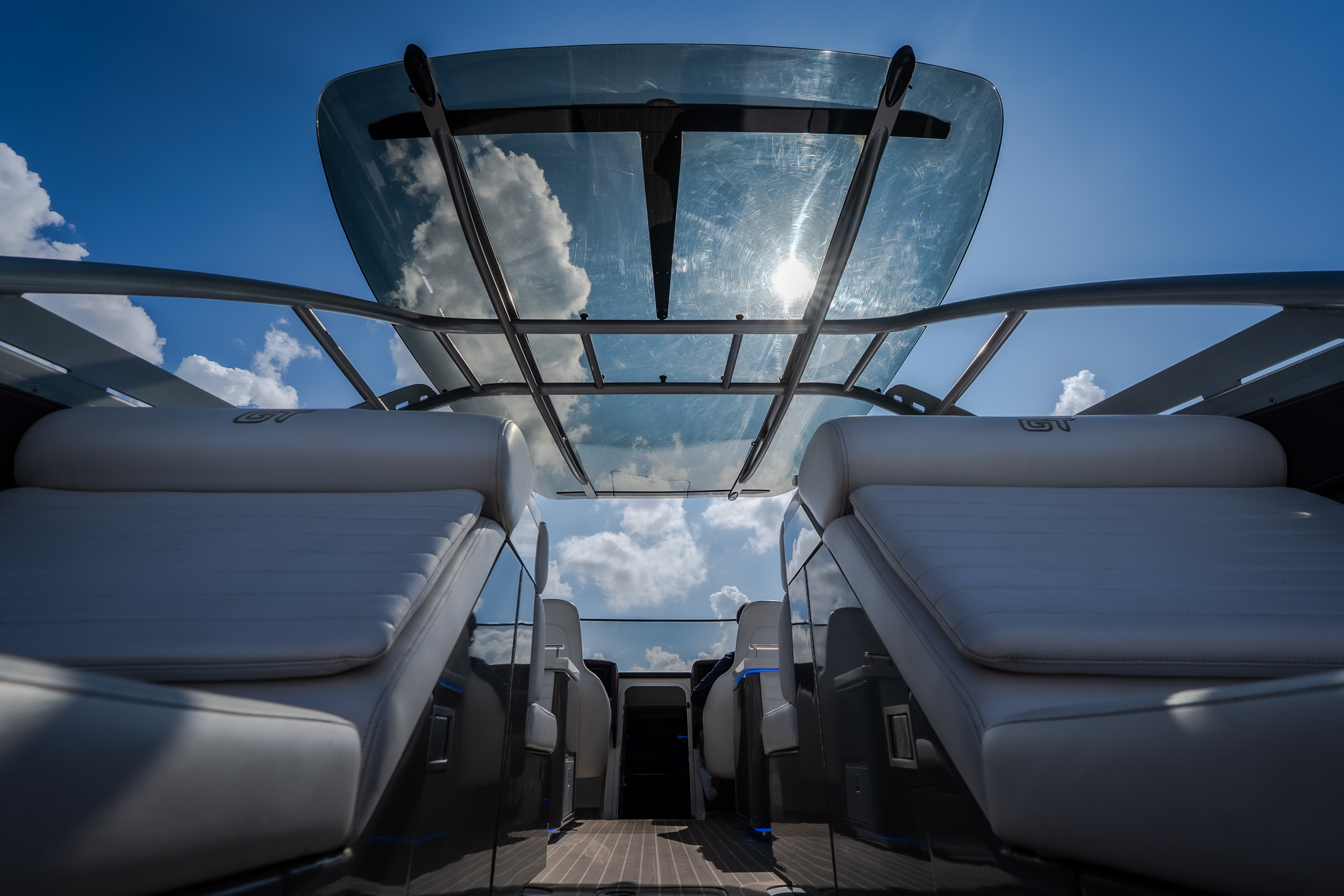 2019 Donzi 41 GT - Image 14
