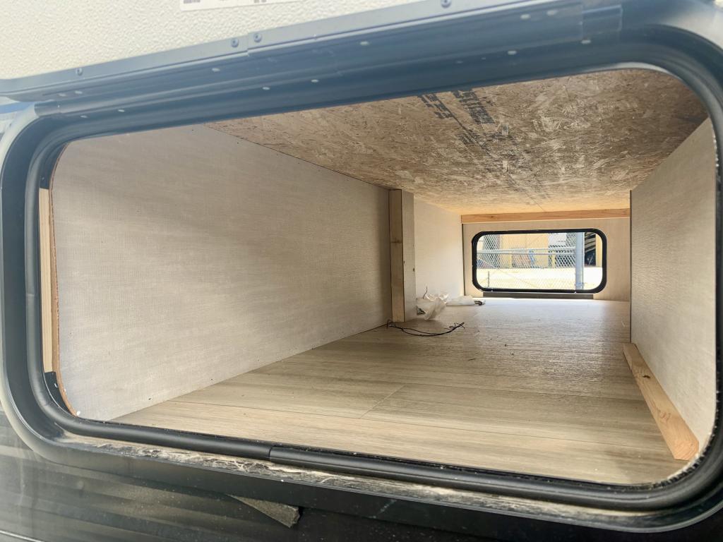 2025 COACHMEN 26BH - Image 33