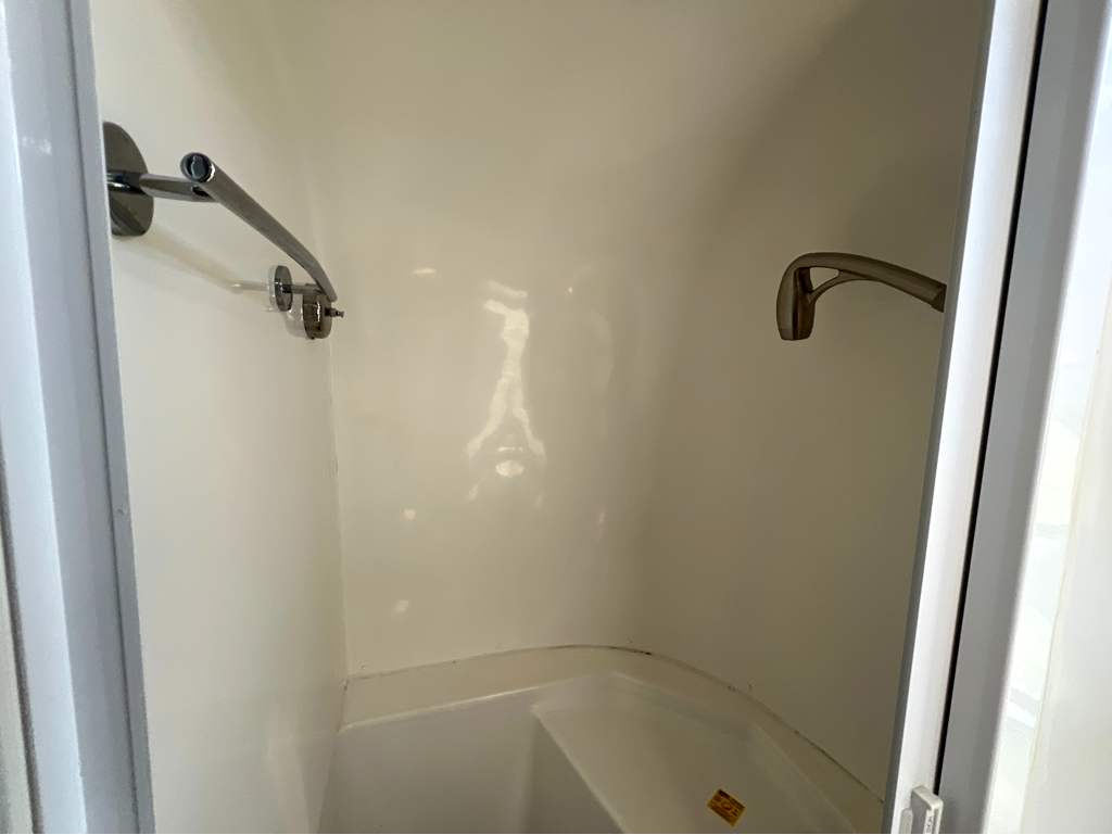 2017 AIRSTREAM INTERNATIONAL 19CB - Image 18