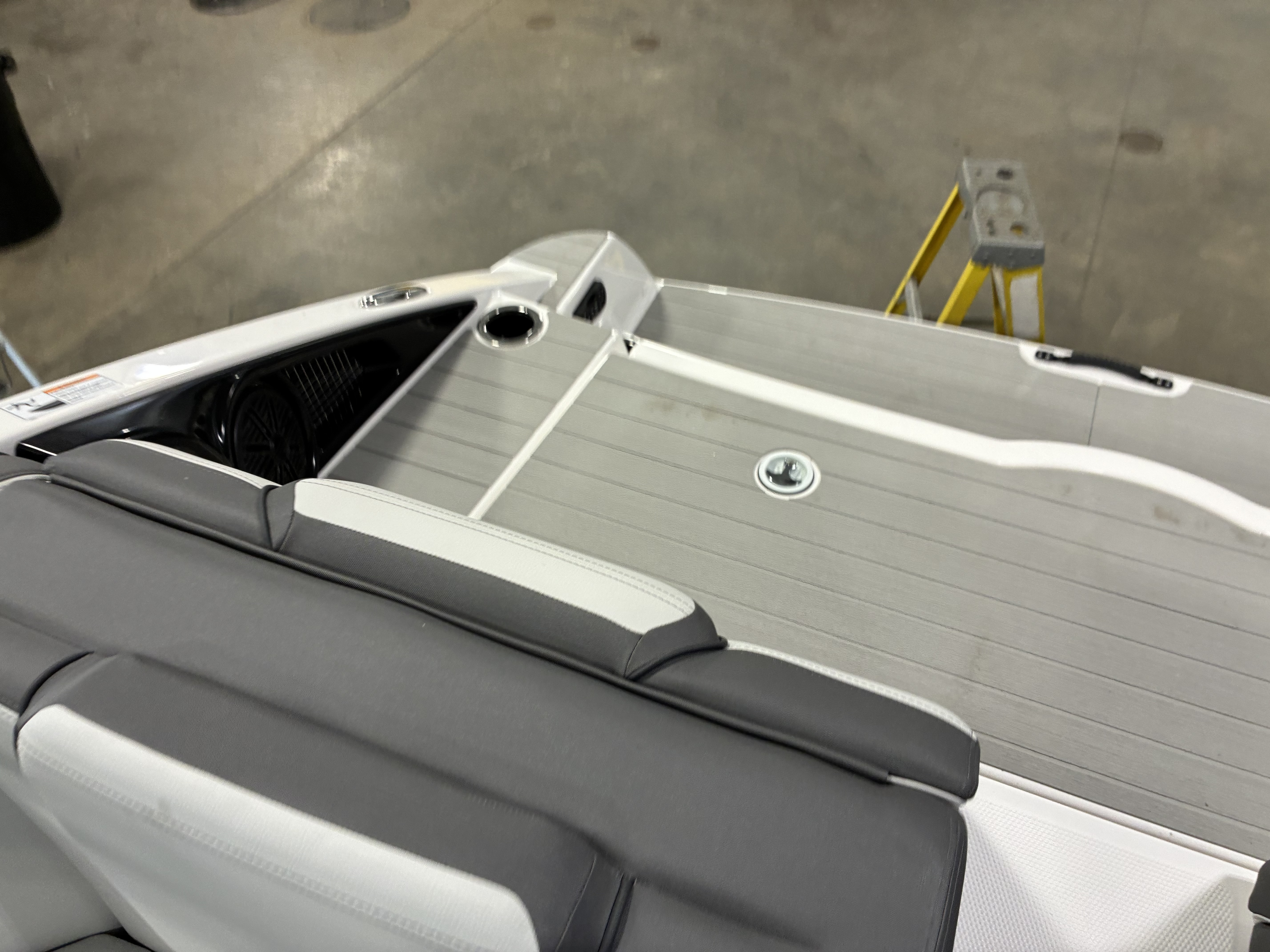 2026 Yamaha Boats AR250 - Image 34
