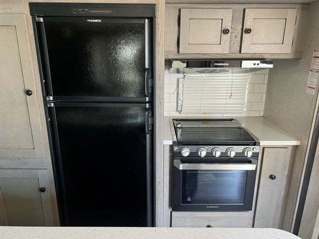 2020 Keystone Outback 330RL - Image 13