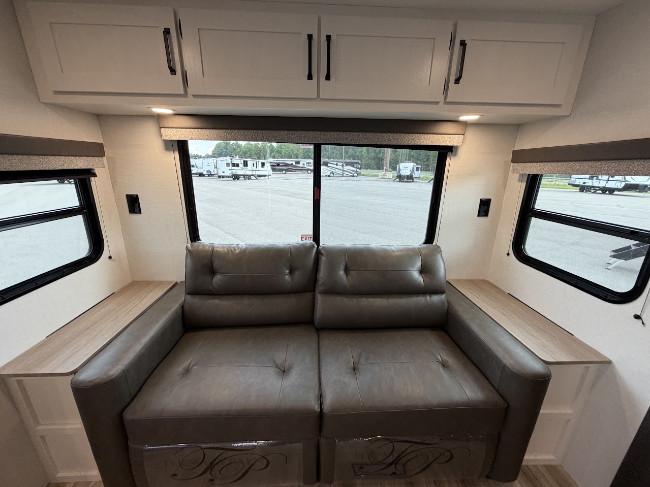 2027 VENTURE RV SIENNA 293VIK - Image 22