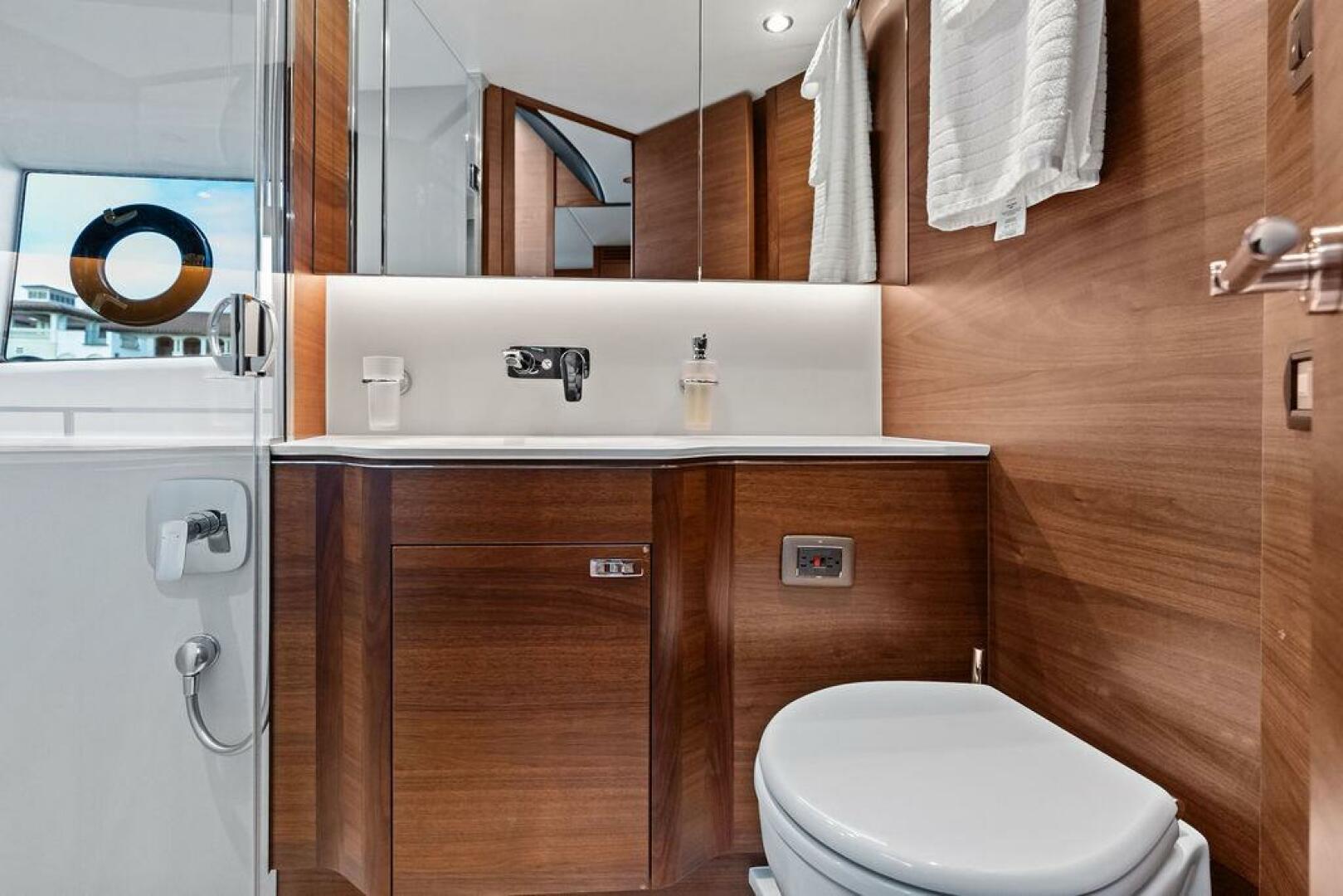 2021 Princess V55 - Image 41