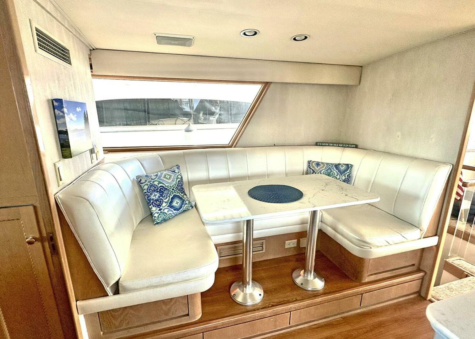 1994 Hatteras Cockpit Motoryacht - Image 15