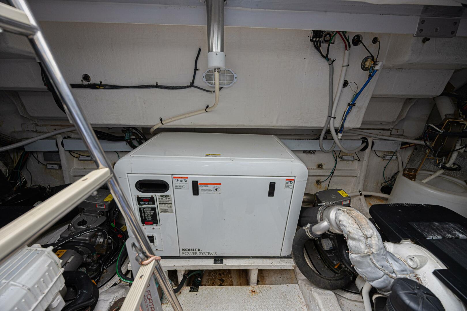 2012 Cruisers Yachts 48 Cantius - Image 42