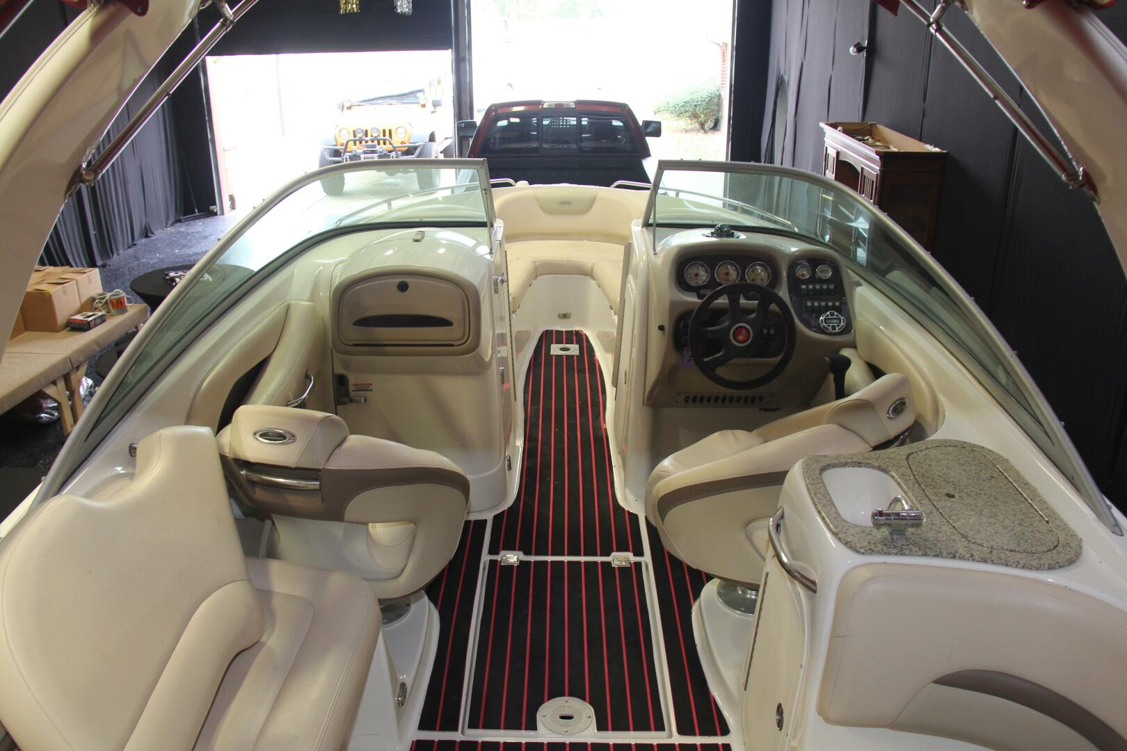 2006 Chaparral 256 SSi Base - Image 101