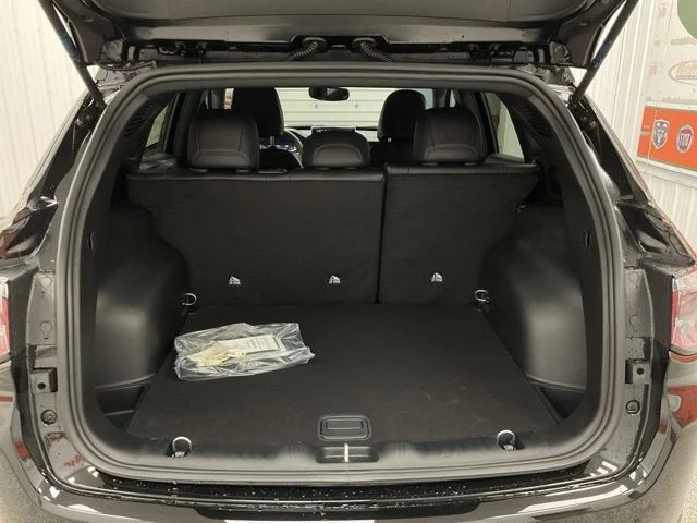2026 Jeep Compass Latitude Altitude 4x4 - Image 10