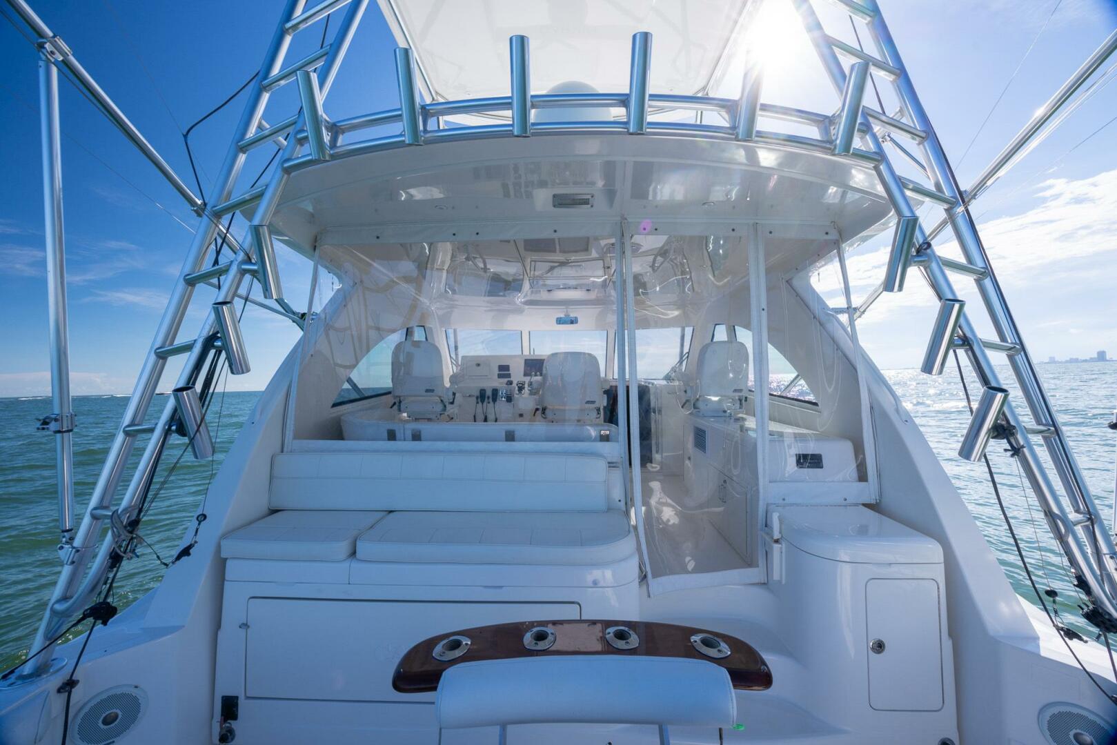 2012 Cabo 40 Express - Image 18
