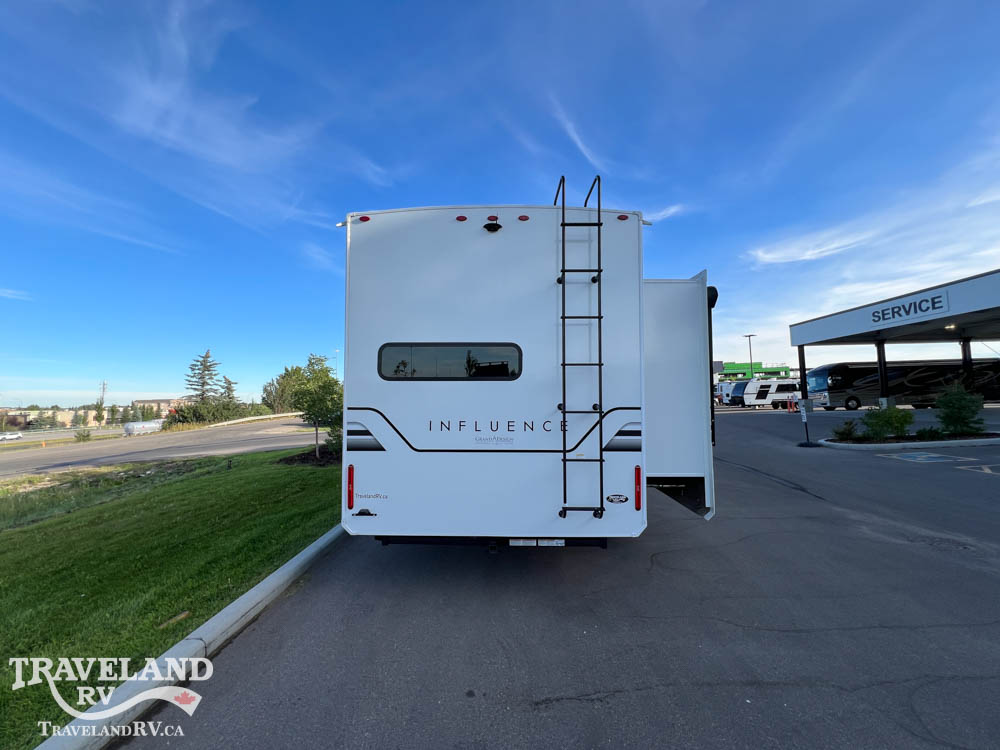 2025 Grand Design Influence 3203GK - Image 9