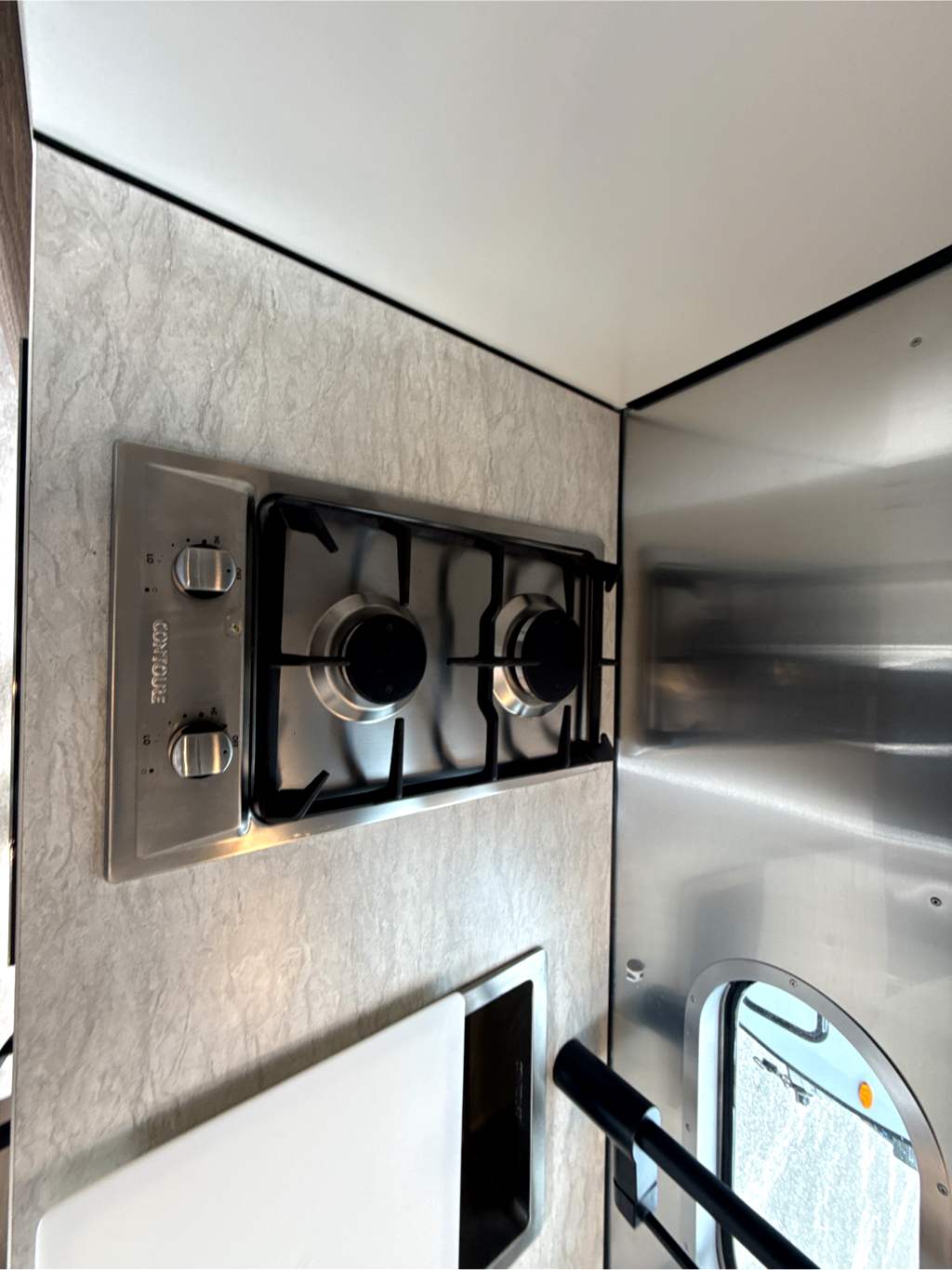 2022 AIRSTREAM CARAVEL 19CB - Image 21