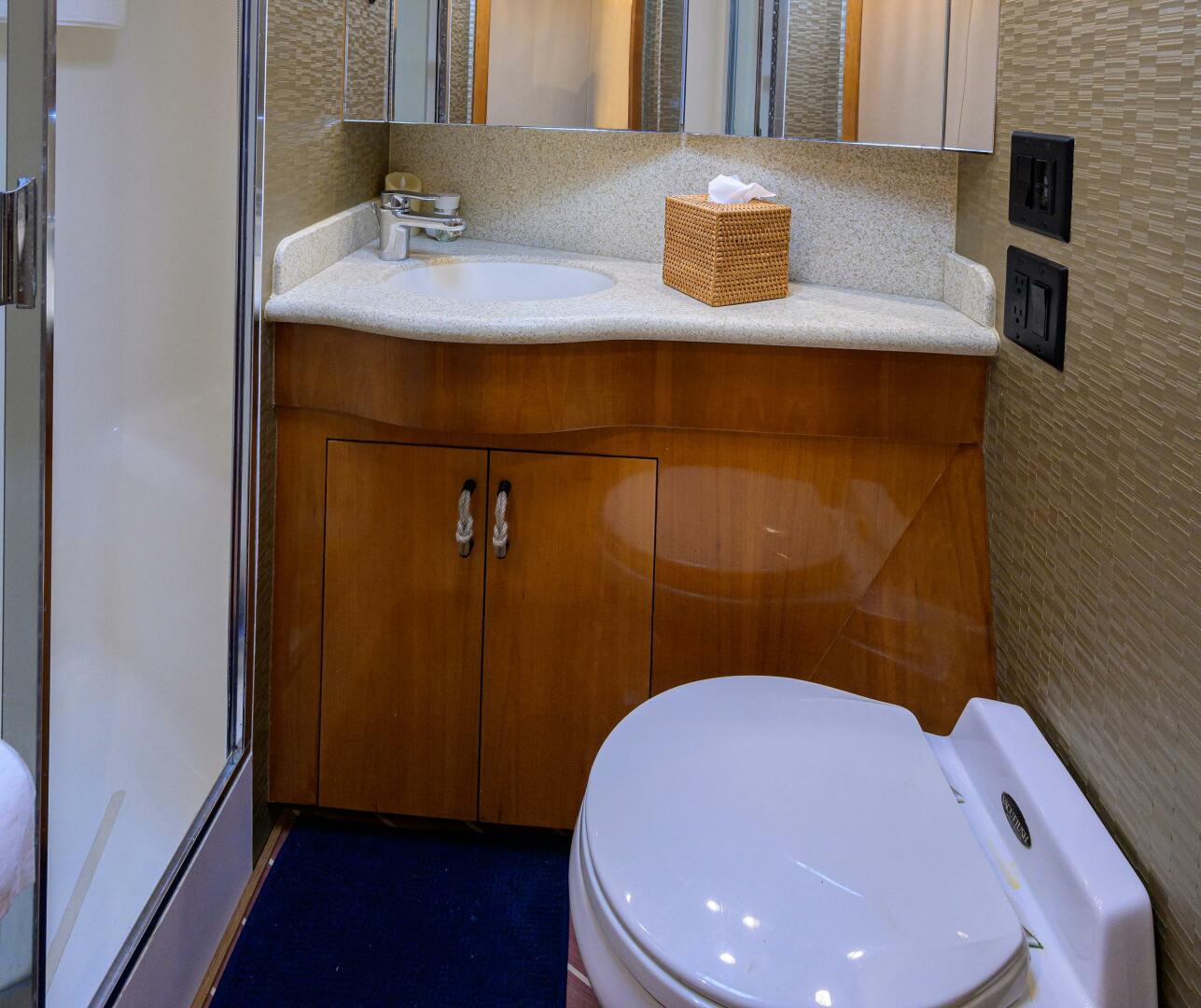 2001 Hatteras 43 Convertible Base - Image 38