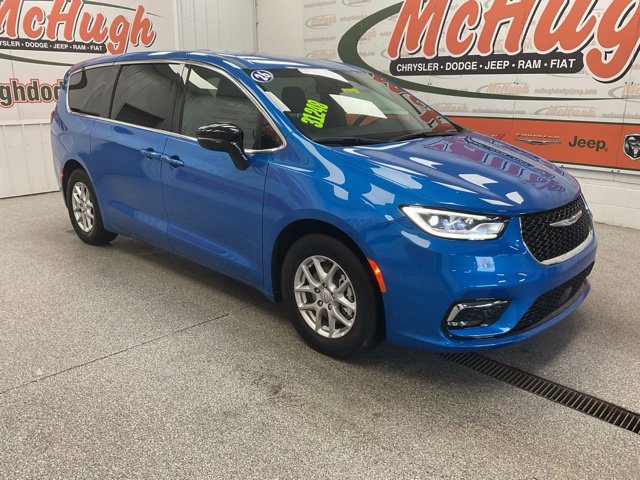 2026 Chrysler Pacifica Select FWD - Image 3