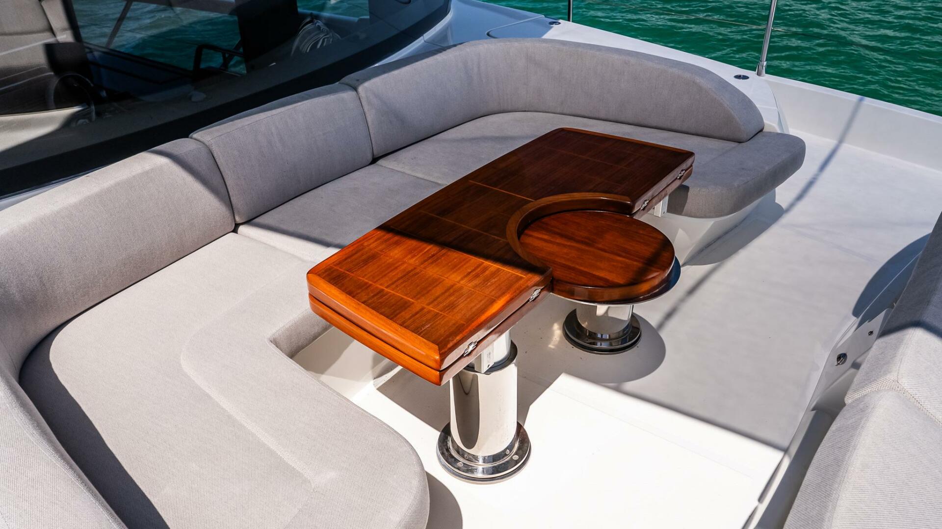 2022 Absolute Navetta 64 - Image 29