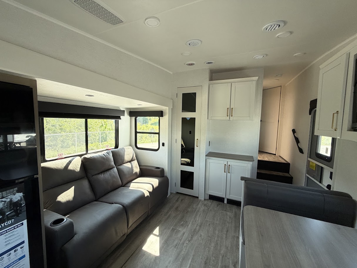 2027 JAYCO EAGLE SLE 24MLE - Image 15