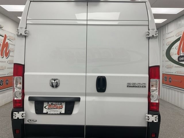 2025 Ram ProMaster Cargo Van Tradesman - Image 6