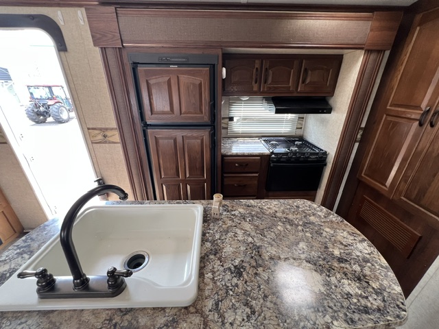 2014 Keystone Outback 323BH - Image 18