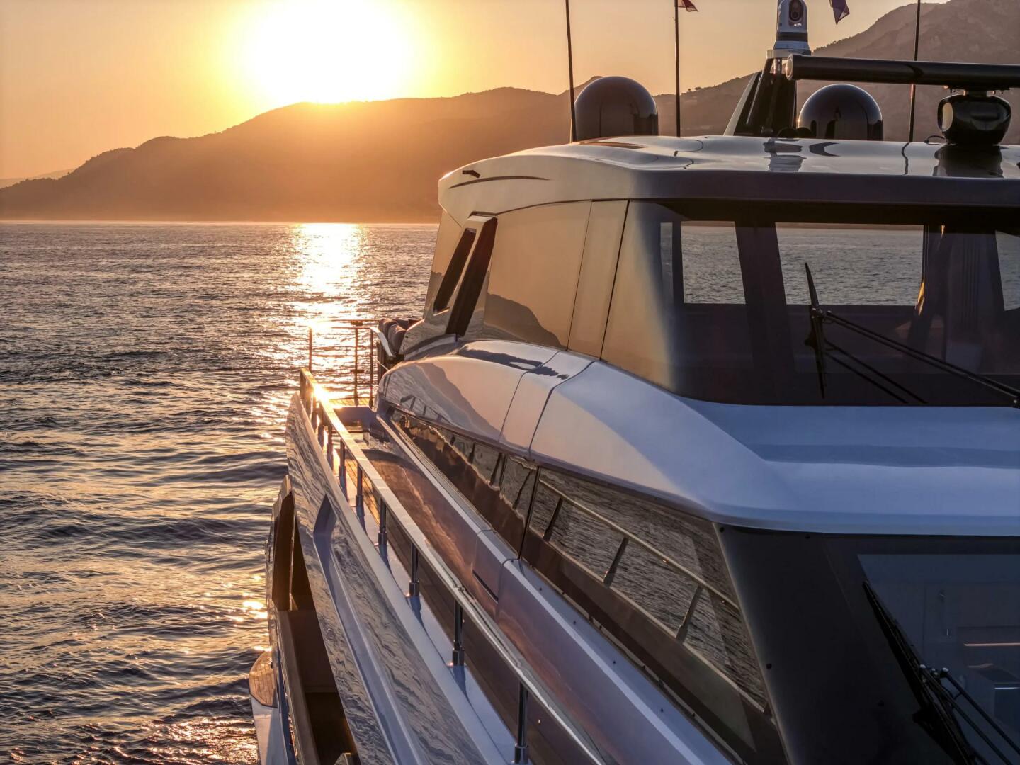 2022 Ferretti Yachts Skydeck - Image 4