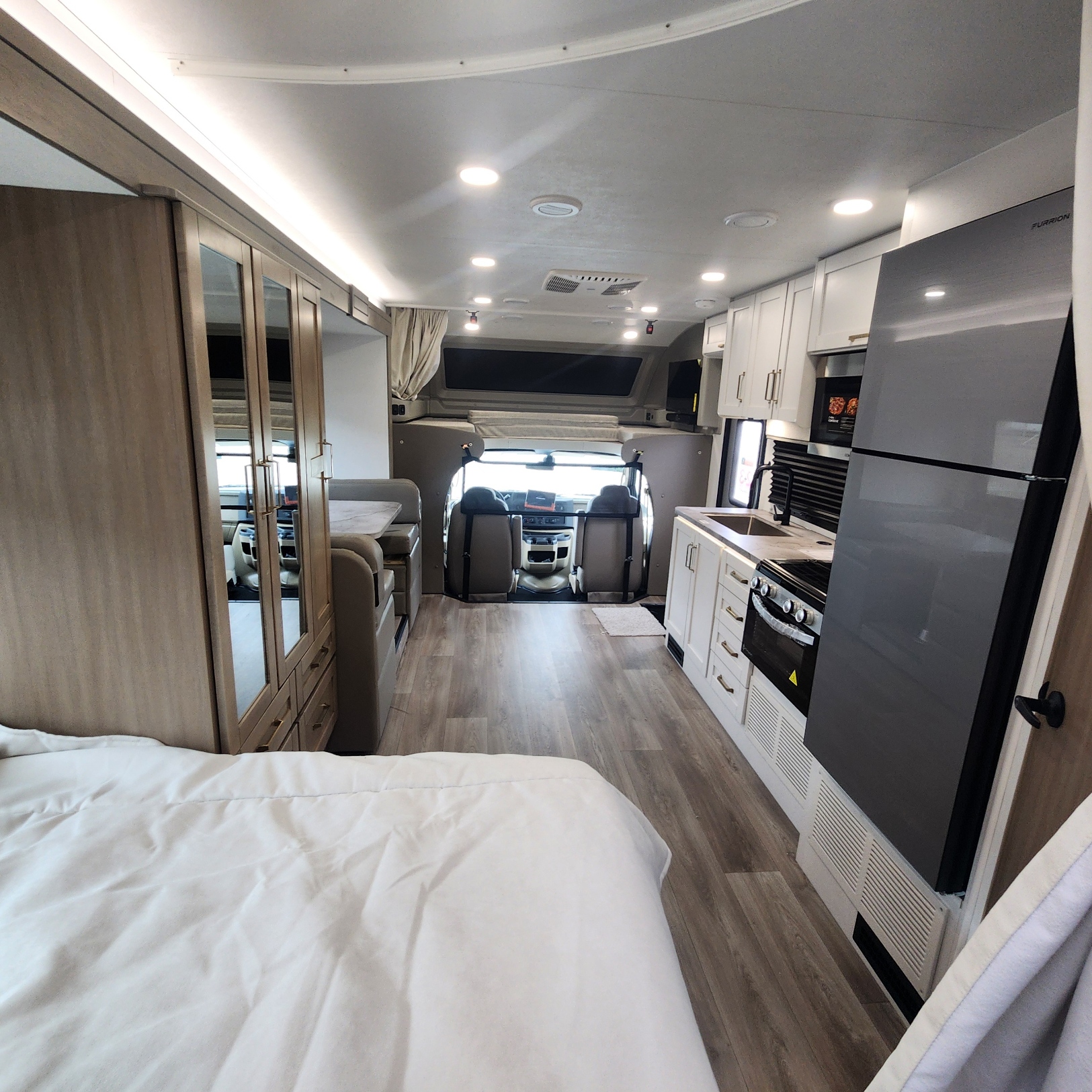 2027 ENTEGRA COACH ODYSSEY 24B - Image 31