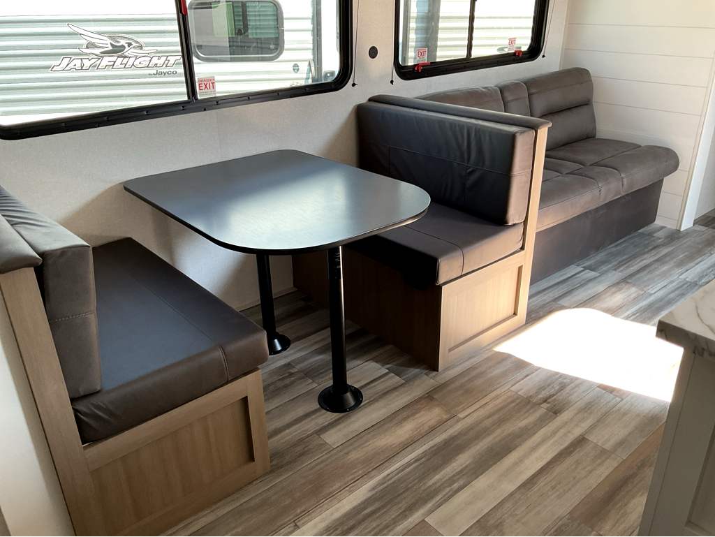 2026 JAYCO Jay Flight SLX 333 BTS  - Image 4