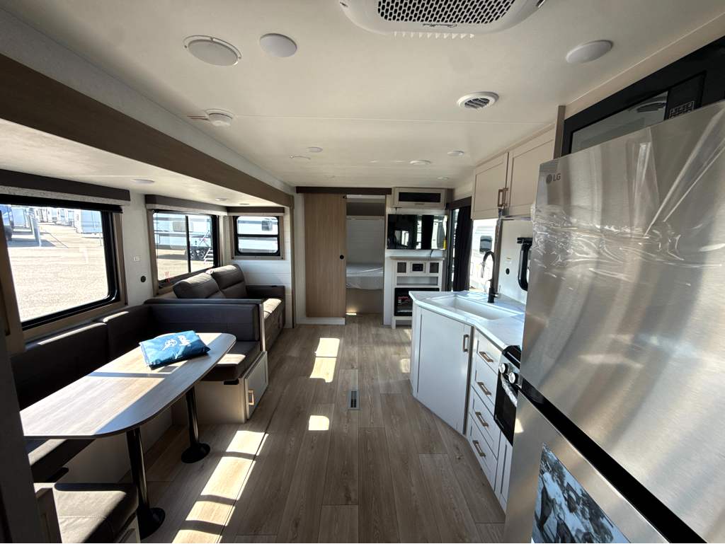 2027 JAYCO JAY FLIGHT 380DQS - Image 6