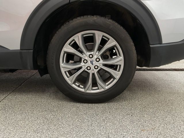 2021 Ford Explorer Utility 4D XLT 4WD - Image 9